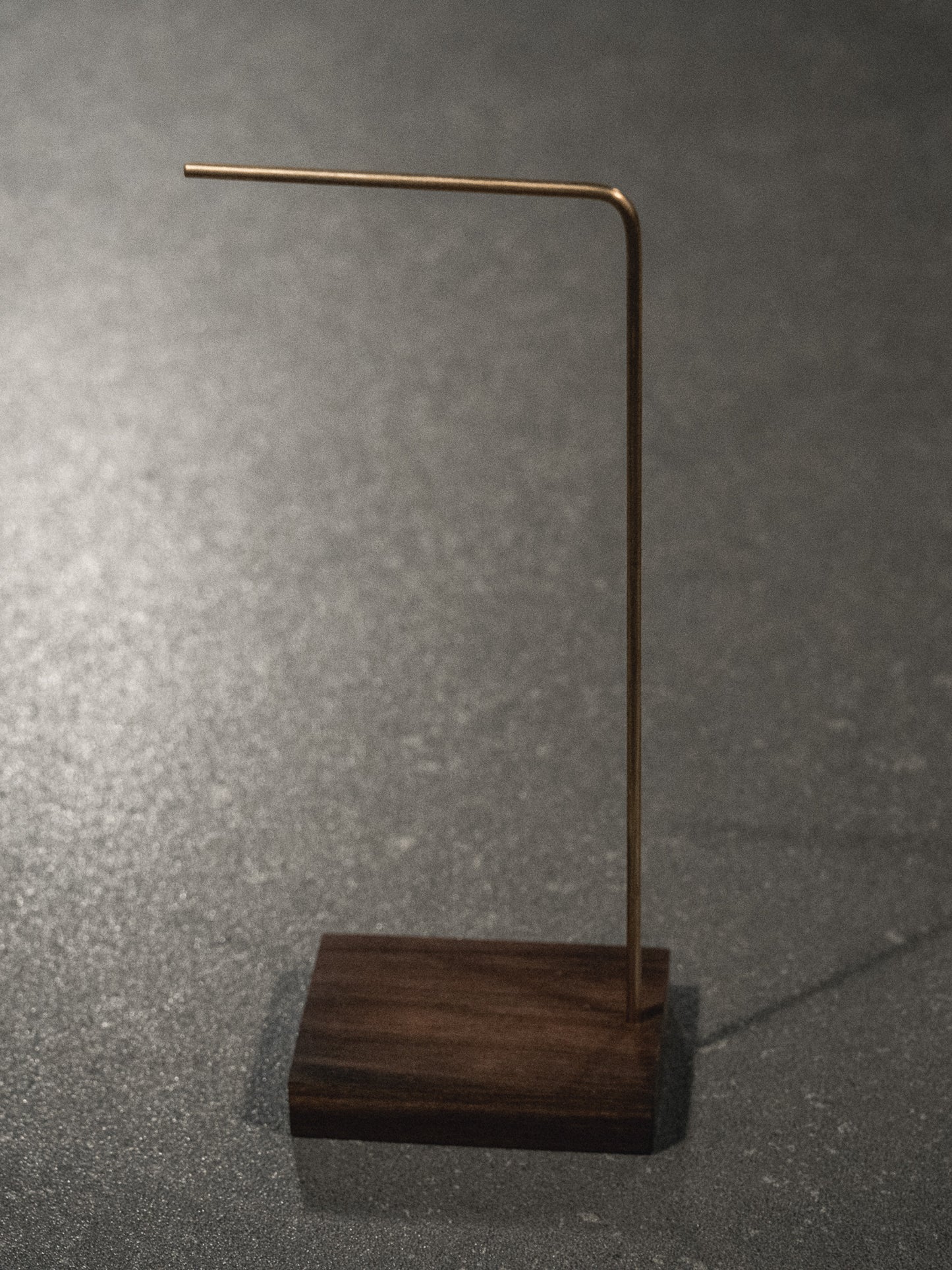 Desk Stand for Ornaments